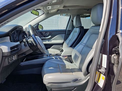 Used 2022 Lincoln Corsair AWD w/ Premium Package image 25