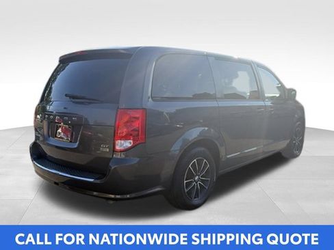 Used 2018 Dodge Grand Caravan GT FWD image 4