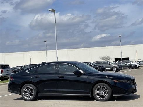 Used 2024 Honda Accord EX image 3