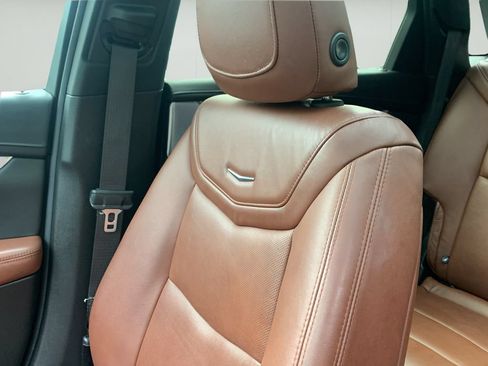 Used 2020 Cadillac XT5 Premium Luxury AWD/4WD image 41