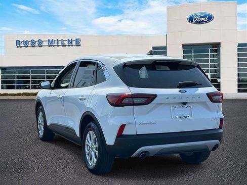 Used 2023 Ford Escape Active w/ Tech Pack #1 AWD/4WD image 5