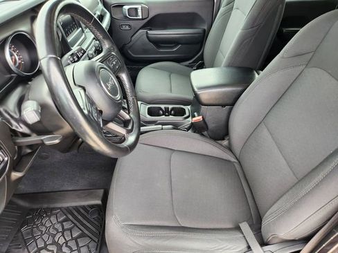 Used 2022 Jeep Wrangler Unlimited Sport image 13