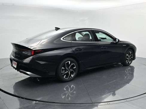 Used 2024 Hyundai Sonata SEL FWD image 8