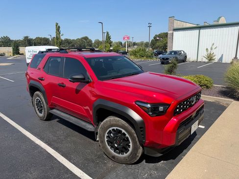 Certified 2025 Toyota 4Runner TRD Off-Road Premium w/ Tow Technology Package AWD/4WD image 6