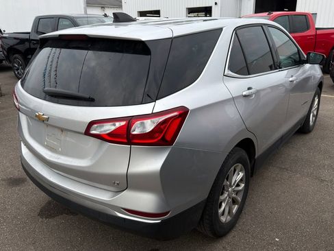 Used 2018 Chevrolet Equinox LT FWD image 8