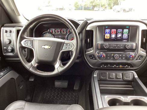 Used 2017 Chevrolet Silverado 1500 LTZ Z71 w/ LTZ Plus Package AWD/4WD image 17