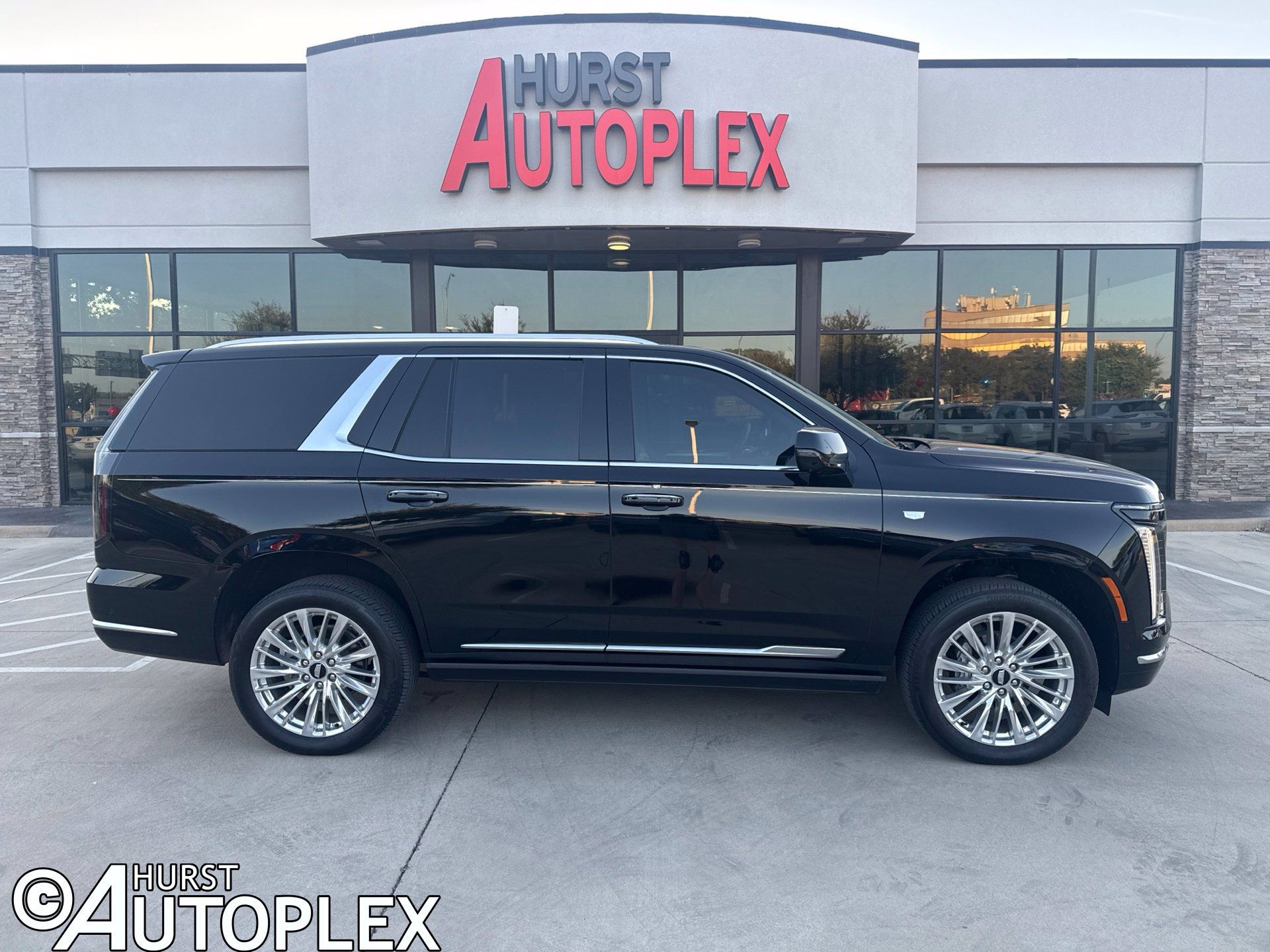Used 2025 Cadillac Escalade Premium Luxury w/ LPO, Floor Liner Package AWD/4WD image 1