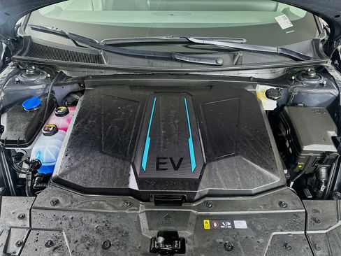 Used 2024 Hyundai Ioniq 5 SEL image 33