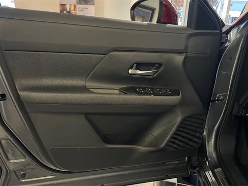 New 2026 Nissan Kicks SV w/ SV Premium Package image 13