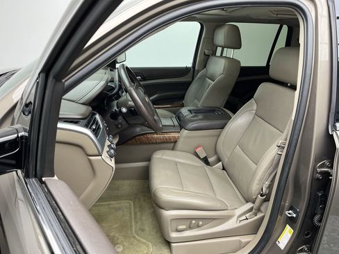 Used 2015 Chevrolet Tahoe LTZ AWD/4WD image 11