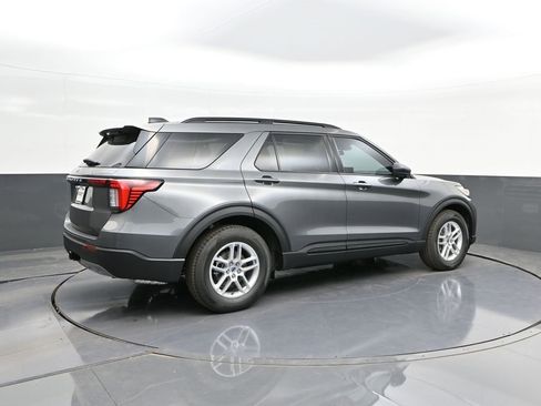 New 2026 Ford Explorer Active w/ Active Comfort Package image 15