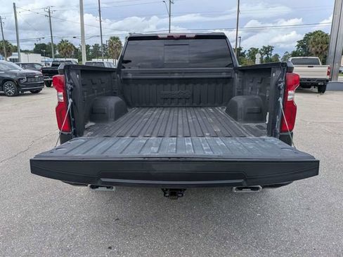 Used 2024 Chevrolet Silverado 1500 High Country w/ Technology Package AWD/4WD image 16