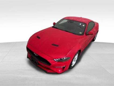 Used 2021 Ford Mustang Coupe image 8