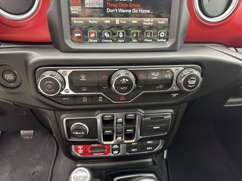 Used 2020 Jeep Gladiator Rubicon AWD/4WD image 21