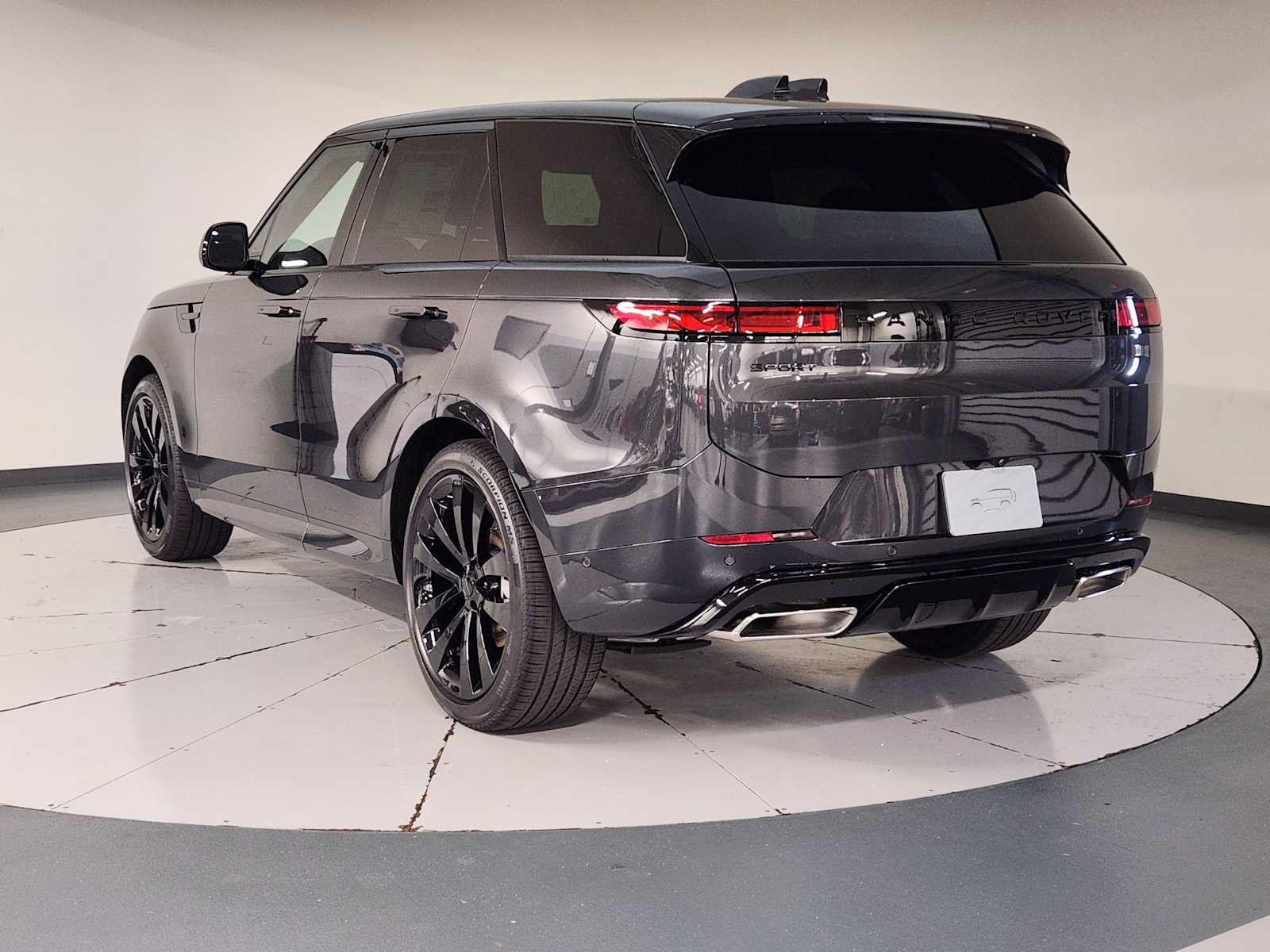 New 2027 Land Rover Range Rover Sport Dynamic SE AWD/4WD image 6