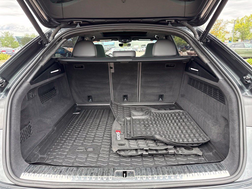 Used 2021 Audi SQ8 Prestige AWD/4WD image 25
