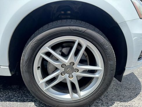 Used 2016 Audi Q5 2.0T Premium Plus w/ Technology Package AWD/4WD image 17