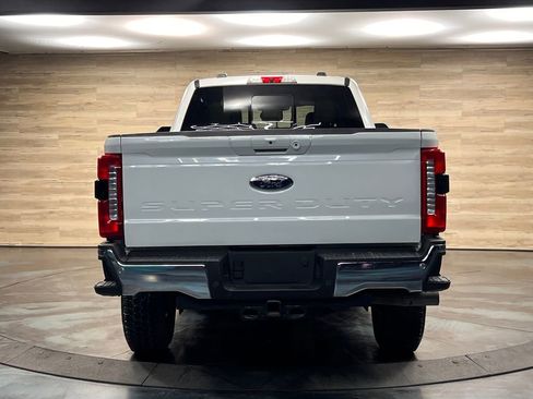 Used 2024 Ford F350 Lariat AWD/4WD image 8