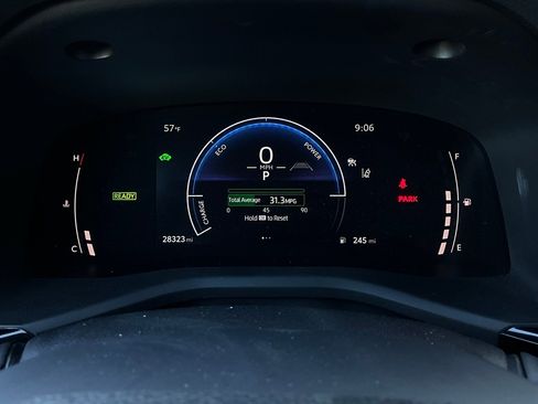 Used 2025 Toyota Camry LE image 36