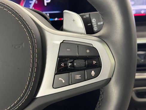 Used 2025 BMW X5 xDrive40i w/ Executive Package image 27