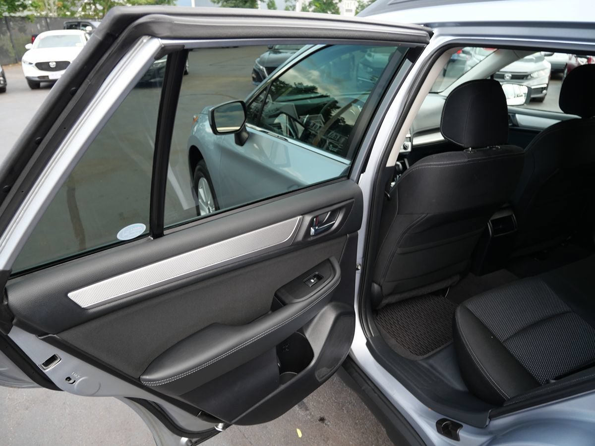Used 2017 Subaru Outback 2.5i Premium AWD/4WD image 28