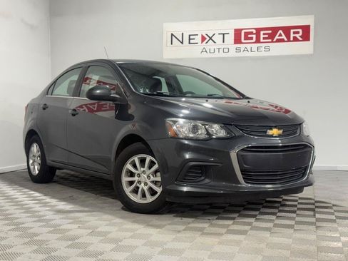 Used 2017 Chevrolet Sonic LT FWD image 2