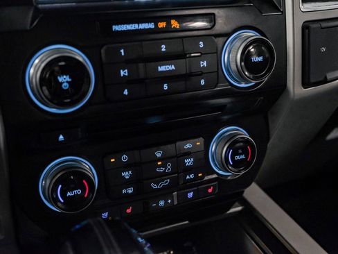 Used 2015 Ford F150 Lariat w/ Equipment Group 502A Luxury RWD image 20