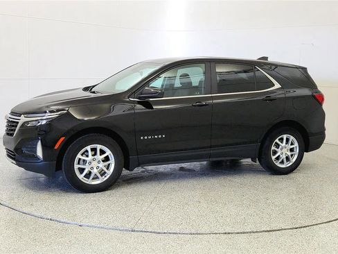 Used 2024 Chevrolet Equinox LT w/ LPO, Floor Liner Package FWD image 4