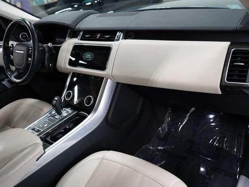 Used 2019 Land Rover Range Rover Sport HSE AWD/4WD image 33