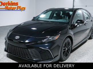 Used 2025 Toyota Camry SE w/ Convenience Package FWD video 1