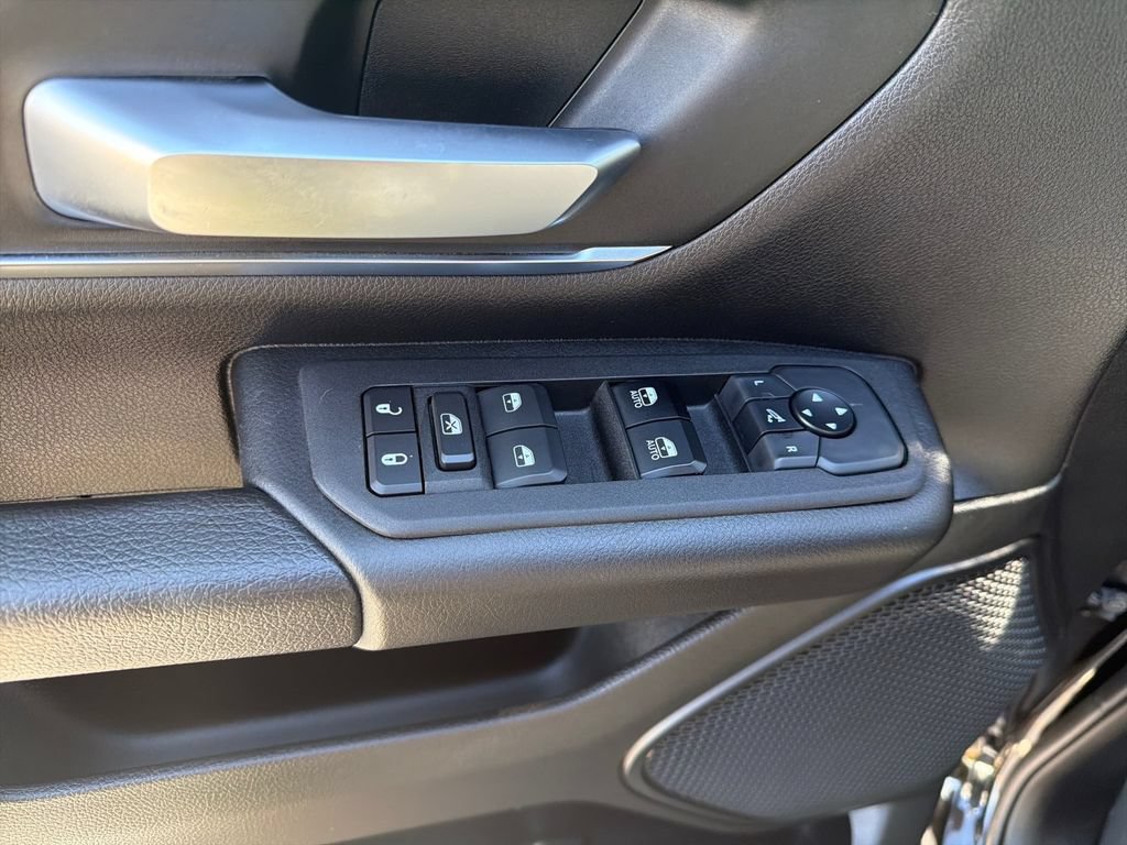 Used 2025 RAM 1500 Big Horn AWD/4WD image 19