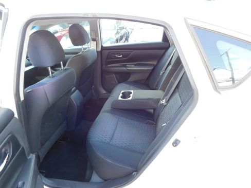 Used 2017 Nissan Altima 2.5 image 19
