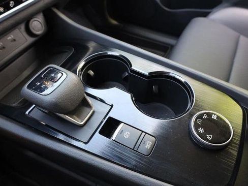 Certified 2024 Nissan Rogue SV w/ SV Premium Package image 17