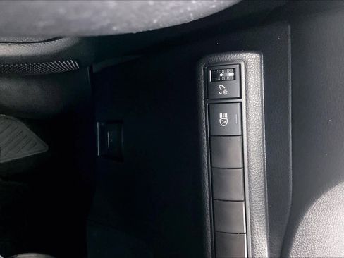 Used 2024 Toyota Corolla LE FWD image 33