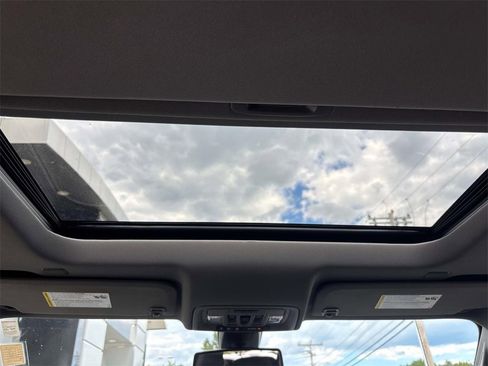 Used 2019 GMC Sierra 1500 Denali w/ Driver Alert Package II image 15