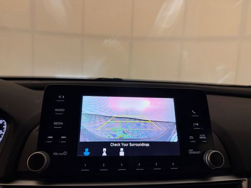 Used 2019 Honda Accord LX image 23