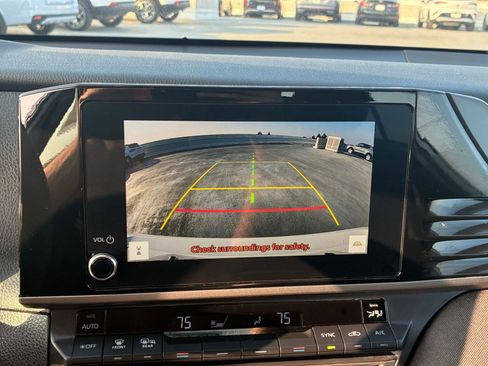 Used 2025 Toyota Camry LE image 17