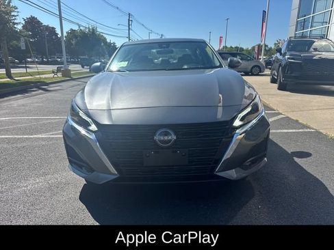 Used 2024 Nissan Altima 2.5 SV w/ SV Premium Package FWD image 9