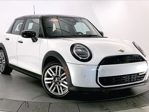 New 2025 MINI Cooper 4-Door Hardtop image 1