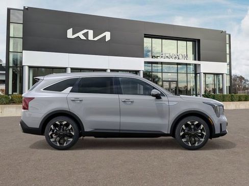 New 2026 Kia Sorento EX image 8