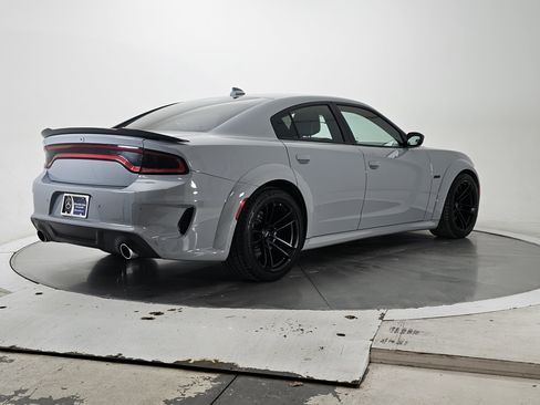 Used 2022 Dodge Charger Scat Pack image 2