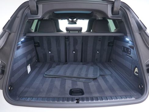 Used 2026 BMW iX xDrive60 w/ Premium Package image 21