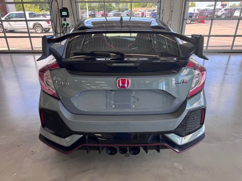 Used 2019 Honda Civic Type R image 9