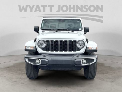 Used 2024 Jeep Gladiator Sport AWD/4WD image 8
