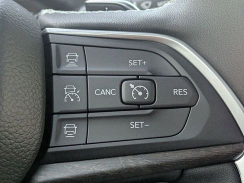 New 2025 Jeep Grand Cherokee L Limited w/ Black Appearance Package image 16