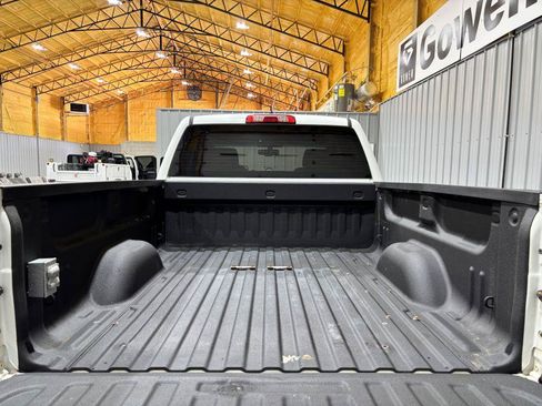 Used 2018 Chevrolet Silverado 2500 W/T w/ Snow Plow Prep Package AWD/4WD image 22