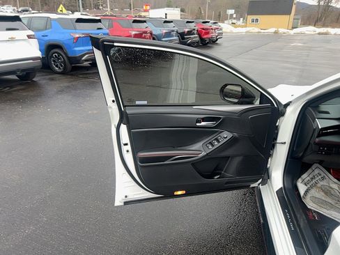 Used 2021 Toyota Avalon TRD image 12