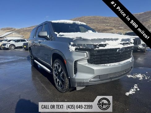 Used 2024 Chevrolet Suburban RST w/ Luxury Package image 2