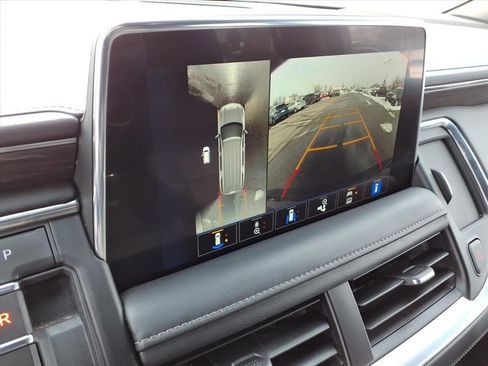 Used 2024 Chevrolet Tahoe Z71 w/ Luxury Package image 22