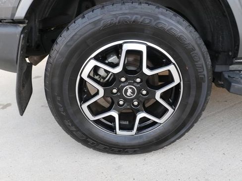 Used 2023 Ford Bronco Outer Banks AWD/4WD image 8